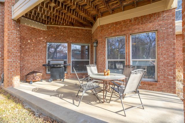 300 Canadian Trail, Mansfield, TX 76063