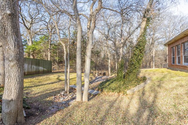 300 Canadian Trail, Mansfield, TX 76063