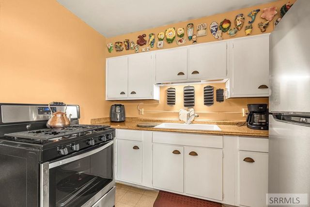 1129 Sunset Avenue, Blackfoot, ID 83221