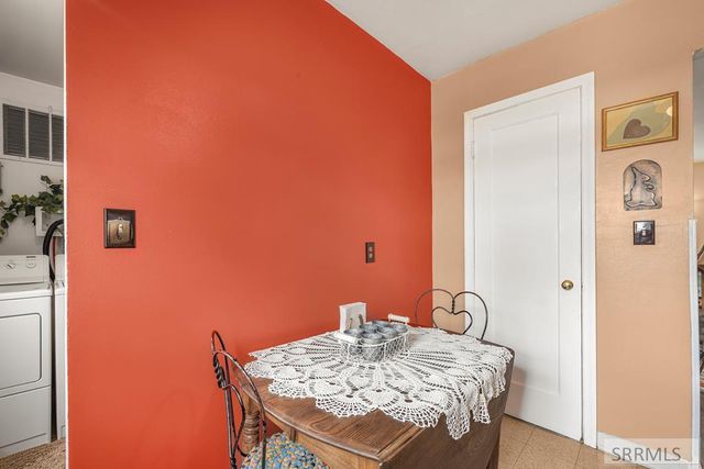 1129 Sunset Avenue, Blackfoot, ID 83221