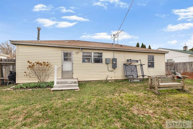 1129 Sunset Avenue, Blackfoot, ID 83221