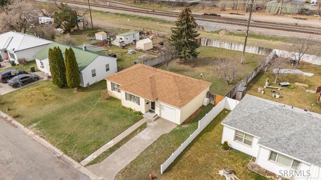 1129 Sunset Avenue, Blackfoot, ID 83221