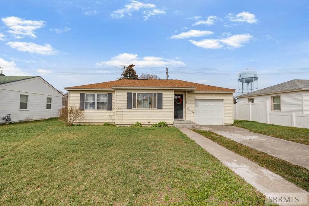 1129 Sunset Avenue, Blackfoot, ID 83221