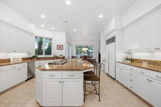 13138 Caminito Mendiola, San Diego, CA 92130