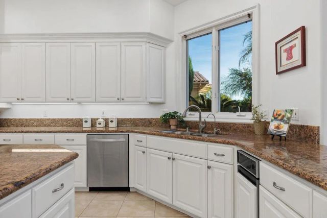 13138 Caminito Mendiola, San Diego, CA 92130