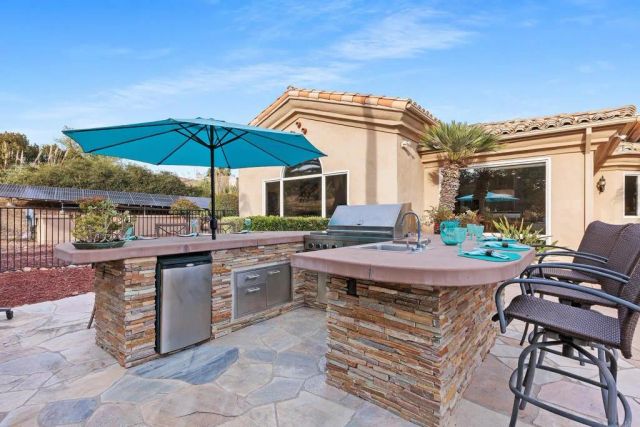 13138 Caminito Mendiola, San Diego, CA 92130