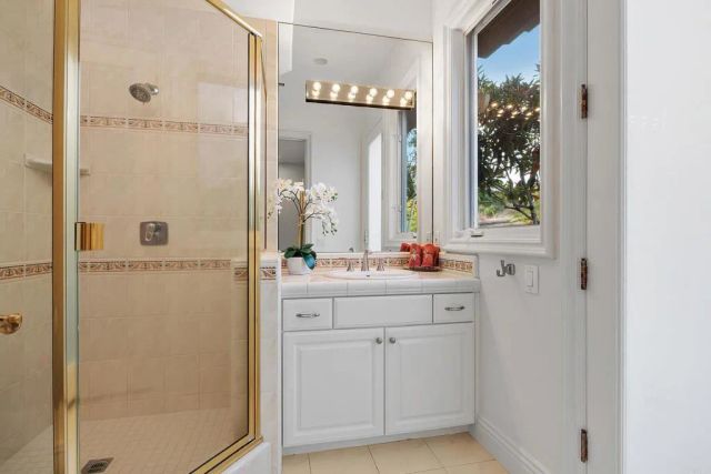 13138 Caminito Mendiola, San Diego, CA 92130