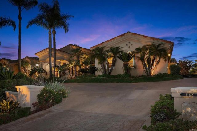 13138 Caminito Mendiola, San Diego, CA 92130