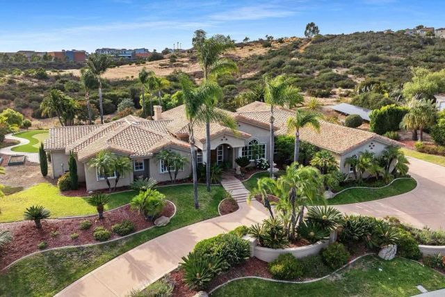 13138 Caminito Mendiola, San Diego, CA 92130