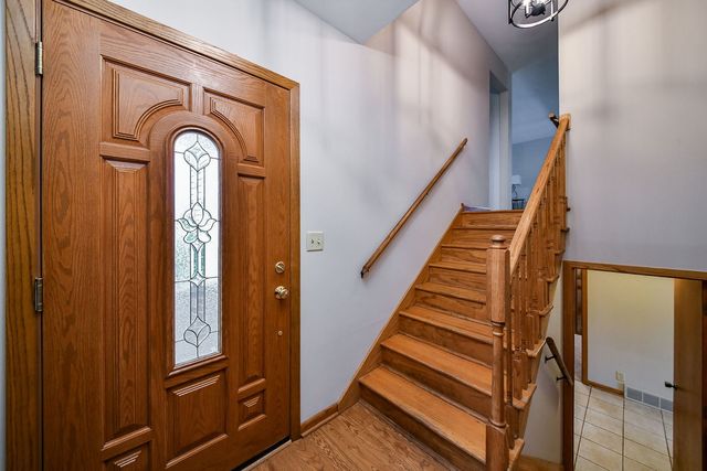 2S557 Bliss Road, Sugar Grove, IL 60554