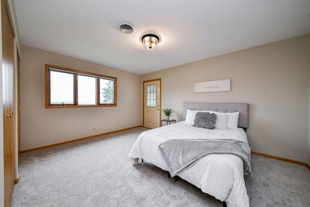 2S557 Bliss Road, Sugar Grove, IL 60554