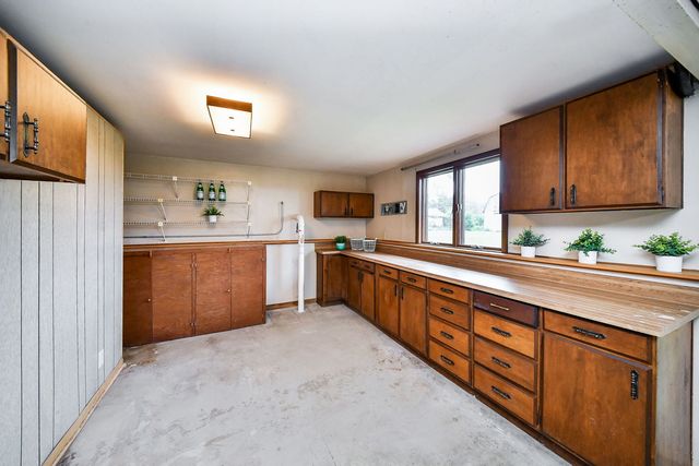 2S557 Bliss Road, Sugar Grove, IL 60554