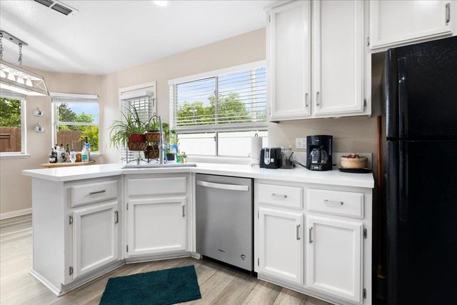 4391 Burgess Dr, Sacramento, CA 95838