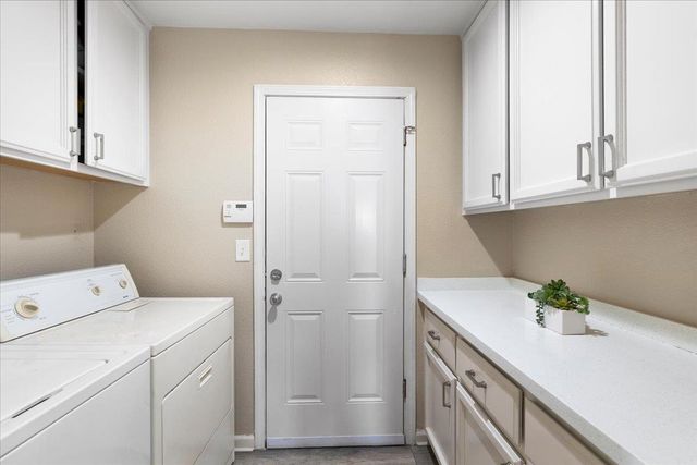 4391 Burgess Dr, Sacramento, CA 95838