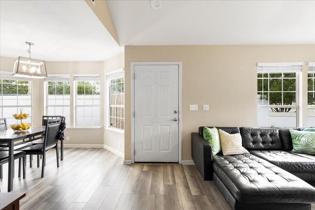 4391 Burgess Dr, Sacramento, CA 95838