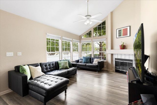 4391 Burgess Dr, Sacramento, CA 95838