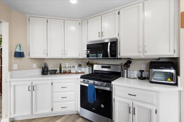 4391 Burgess Dr, Sacramento, CA 95838