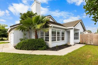 4391 Burgess Dr, Sacramento, CA 95838