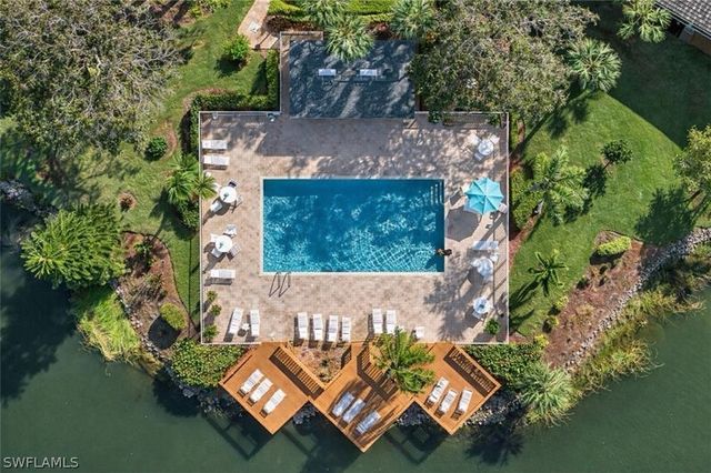 1250 Yesica Ann CIR E102, Naples, FL 34110