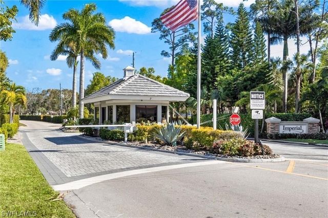 1250 Yesica Ann CIR E102, Naples, FL 34110