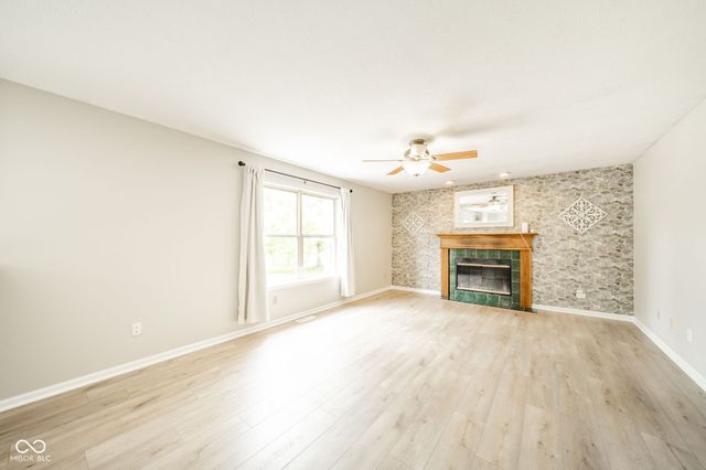 12543 Geist Cove Drive, Indianapolis, IN 46236