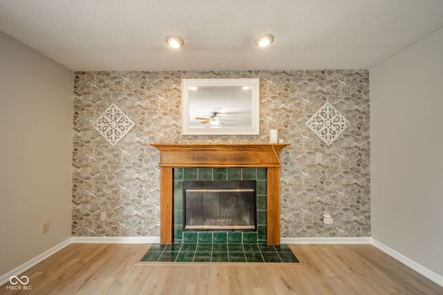 12543 Geist Cove Drive, Indianapolis, IN 46236