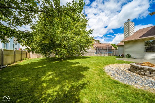 12543 Geist Cove Drive, Indianapolis, IN 46236