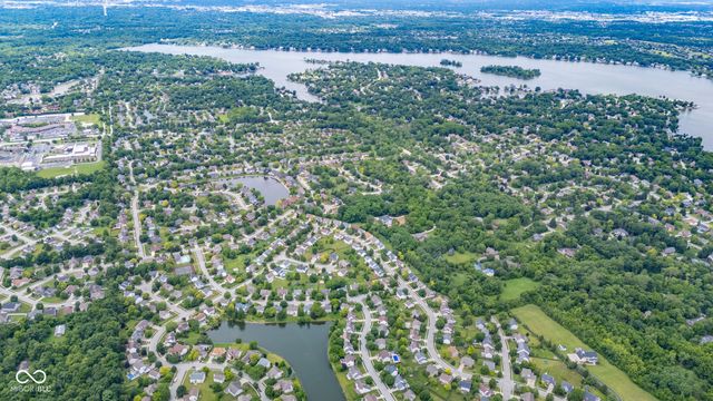 12543 Geist Cove Drive, Indianapolis, IN 46236