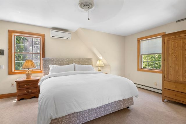 111 Charles Neck Way, West Tisbury, MA 02575