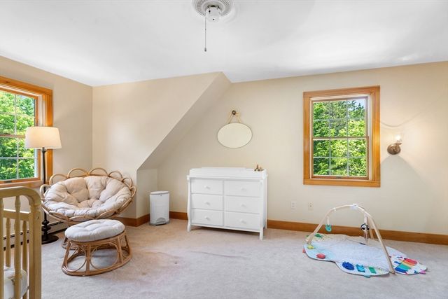 111 Charles Neck Way, West Tisbury, MA 02575