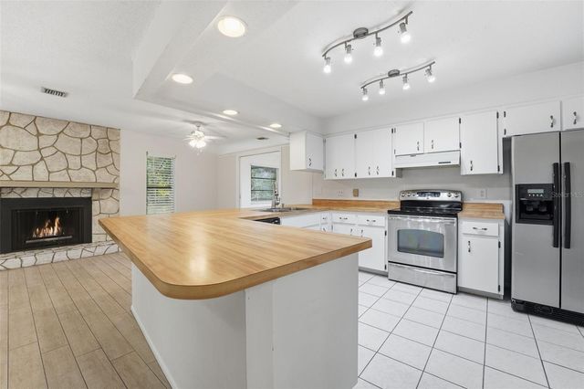 285 LORRAINE AVENUE, Venice, FL 34293