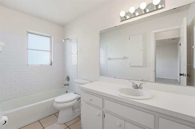 285 LORRAINE AVENUE, Venice, FL 34293