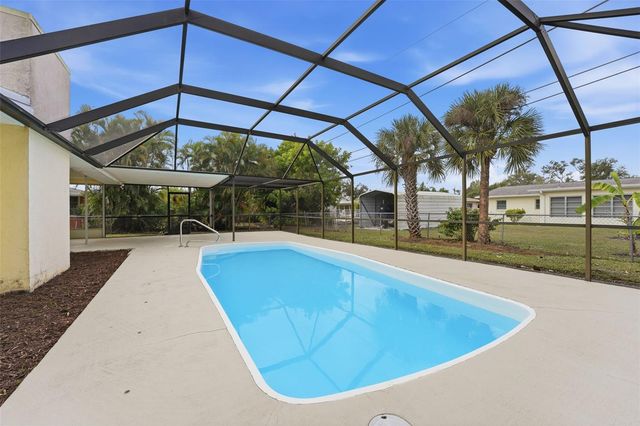 285 LORRAINE AVENUE, Venice, FL 34293