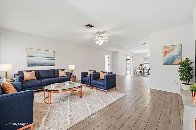 285 LORRAINE AVENUE, Venice, FL 34293