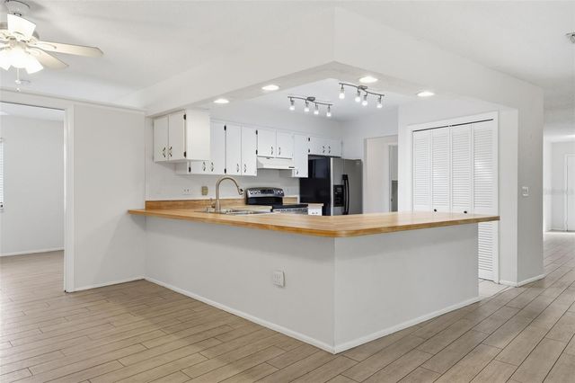 285 LORRAINE AVENUE, Venice, FL 34293