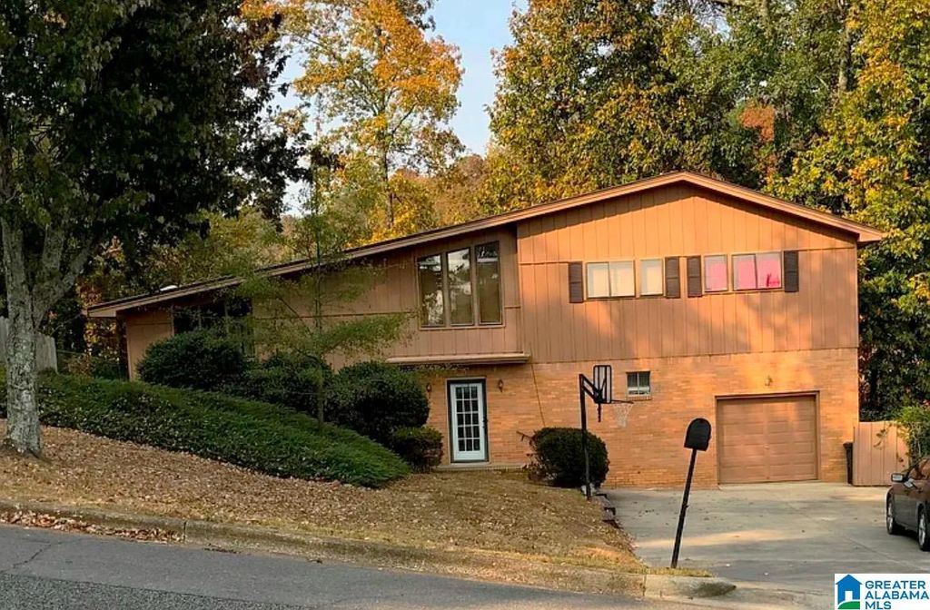 1525 NW RIDGE STREET, Cullman, AL 35055