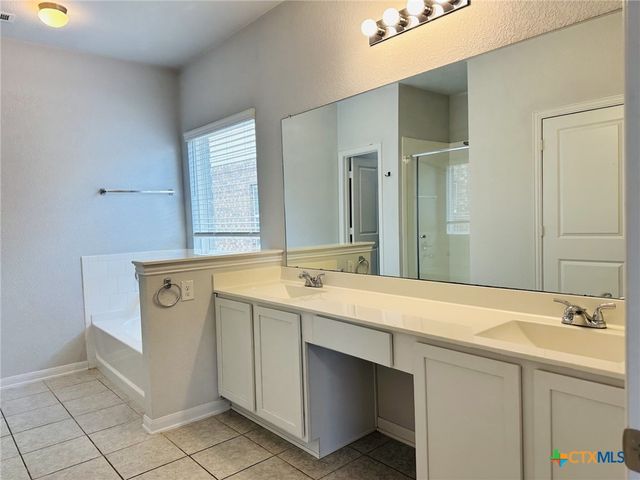 8907 Ladbroke Grove, Converse, TX 78109