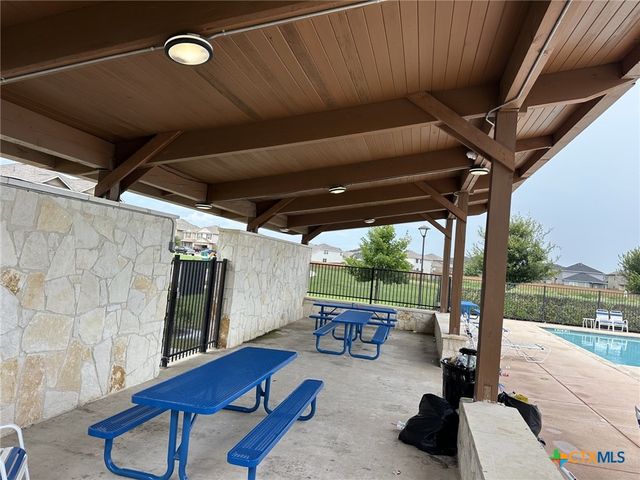 8907 Ladbroke Grove, Converse, TX 78109