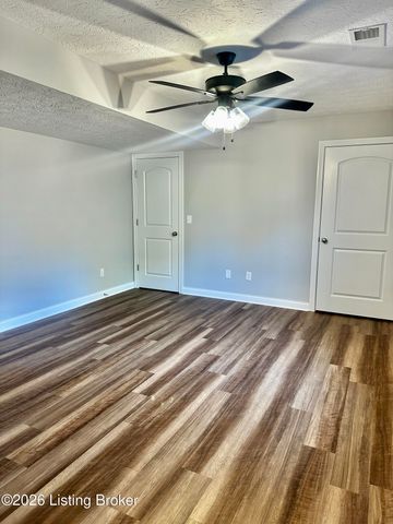 305 Butterfield Dr, Elizabethtown, KY 42701