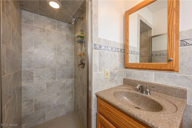 3820 Valley Drive, Norton, OH 44203
