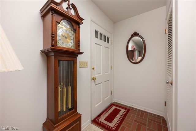 3820 Valley Drive, Norton, OH 44203