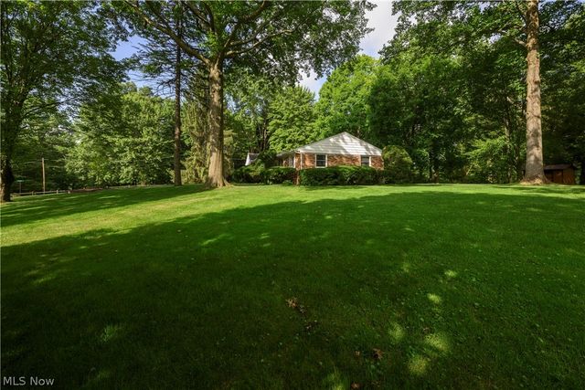 3820 Valley Drive, Norton, OH 44203