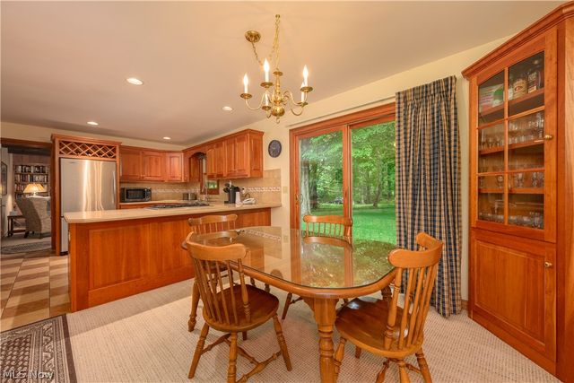 3820 Valley Drive, Norton, OH 44203