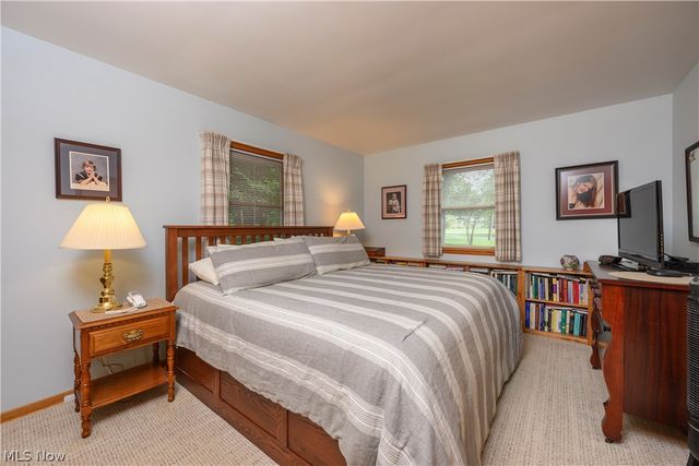 3820 Valley Drive, Norton, OH 44203