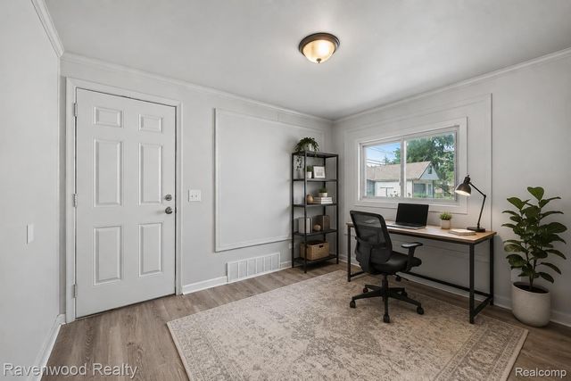 7528 Hudson Avenue, Warren, MI 48091
