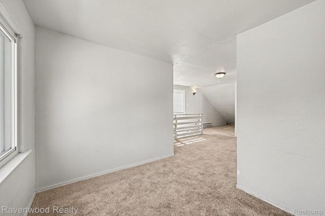 7528 Hudson Avenue, Warren, MI 48091
