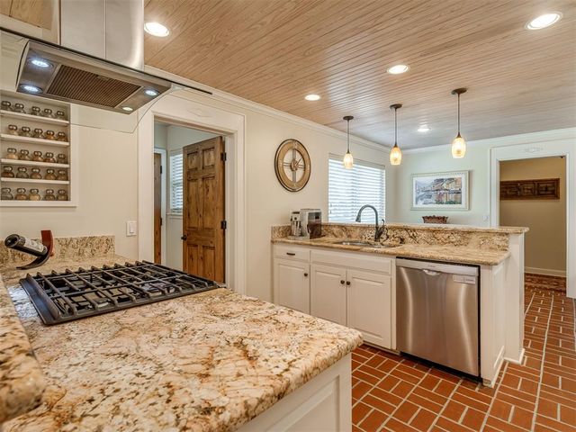 2324 NW 57th Street, Oklahoma City, OK 73112