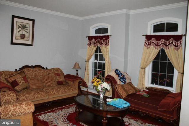 24907 EARLSFORD DR, Chantilly, VA 20152