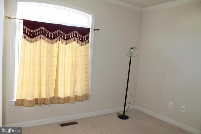 24907 EARLSFORD DR, Chantilly, VA 20152