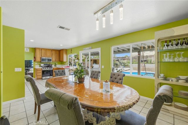 14459 Bailey Ct, Victorville, CA 92394